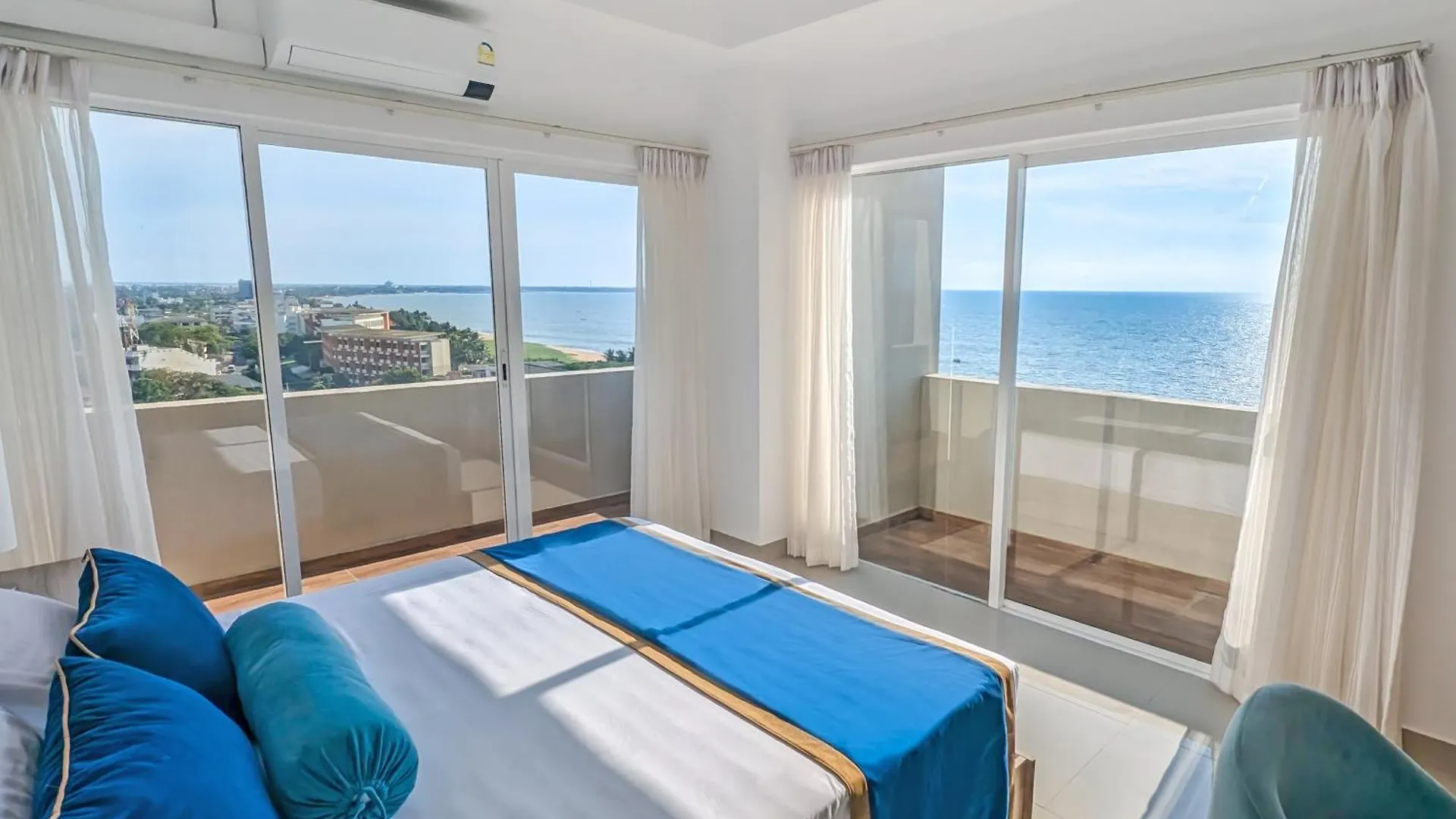 Hotel Corundum Breeze Negombo 4*,